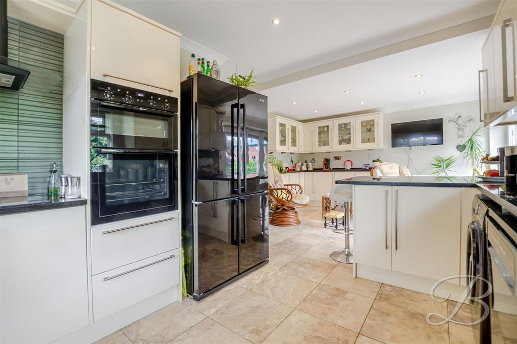 Property photo 2 of 30 Ccltd-13.Jpg