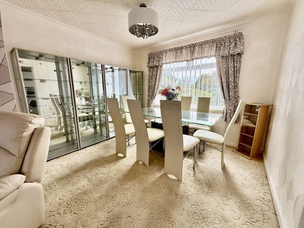 Property photo 3 of 11 Img_2571