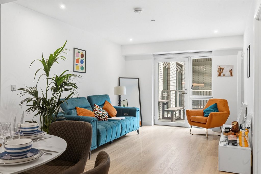 Property photo 2 of 26 Picture No. 12