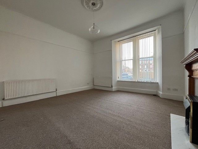 Property photo 3 of 10 Bedroom