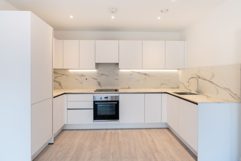 Property photo 1 of 13 Kitchen