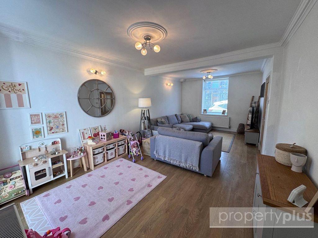 Property photo 1 of 15 Picture No. 08