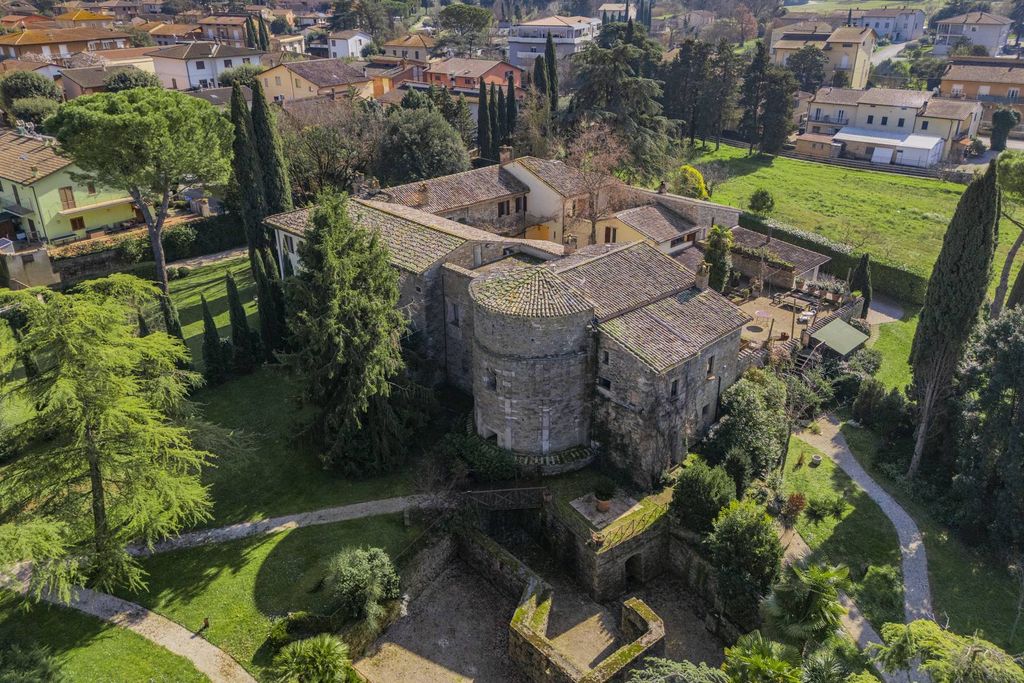 Property photo 1 of 30