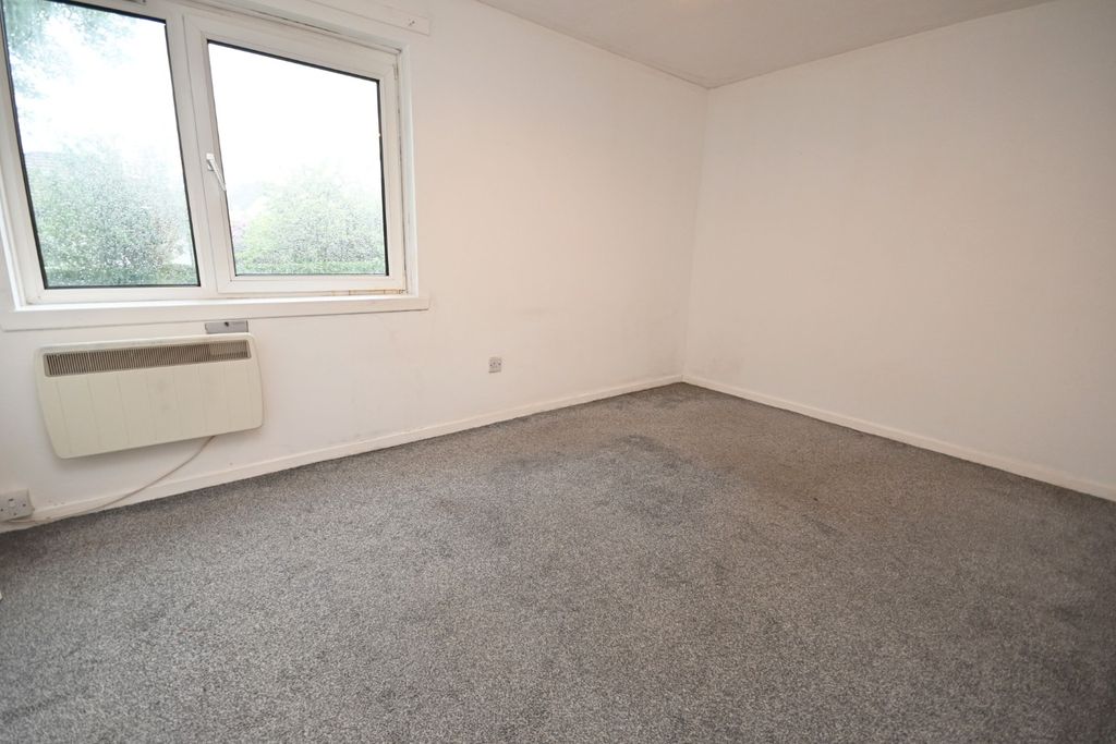 Additional image 13 of 2 bed flat for sale132 Fairhaven, Kirn, Dunoon, Argyll And Bute PA23