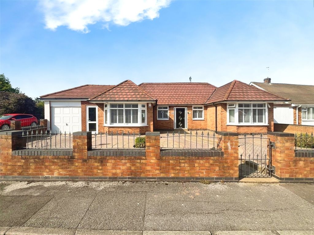 Property photo 1 of 26 Front   No. 01