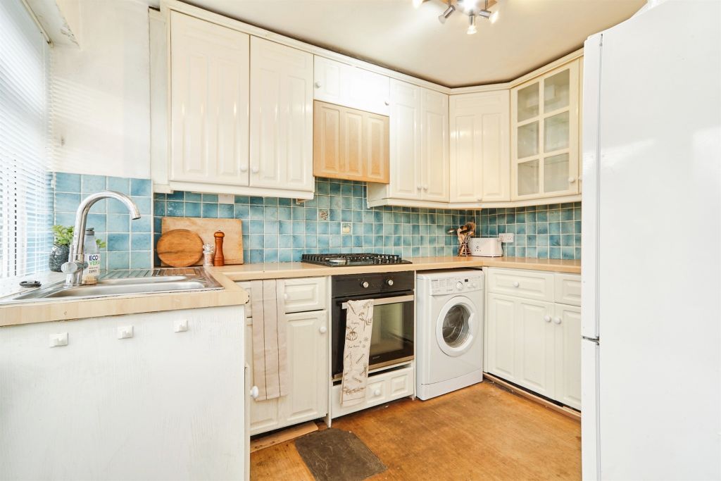 Property photo 3 of 14