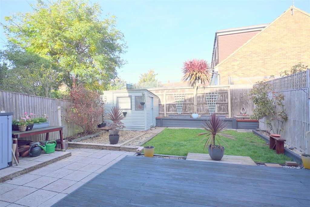 Property photo 2 of 14