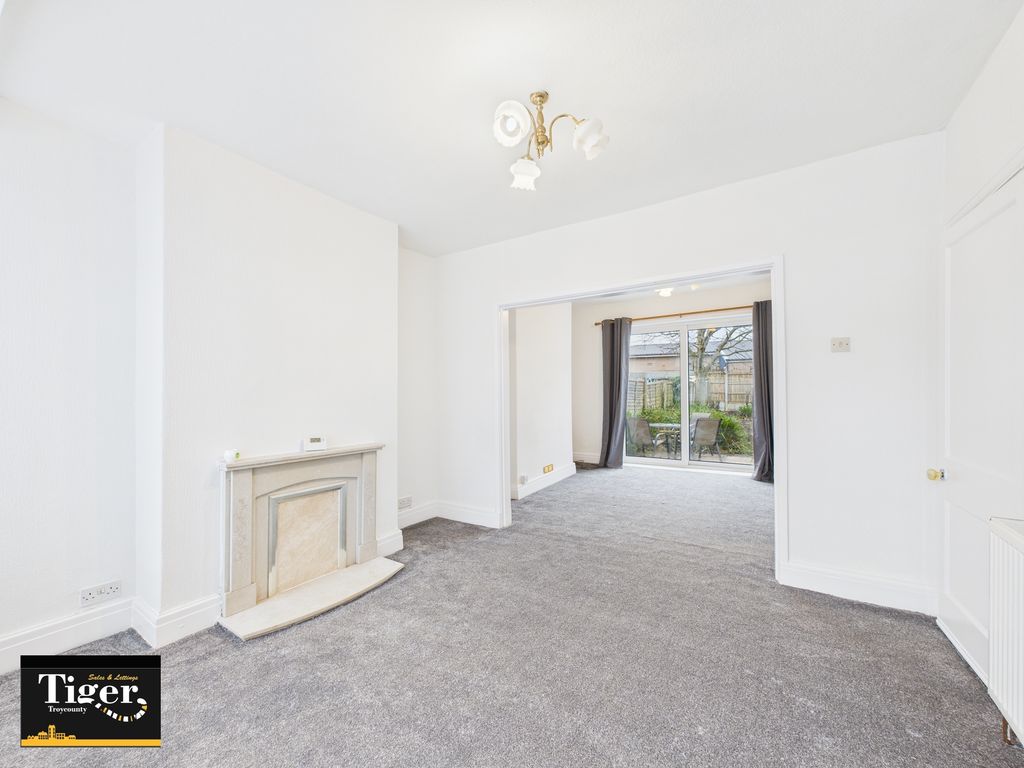 Property photo 3 of 14 Cam03440G0-Pr0499-Still008