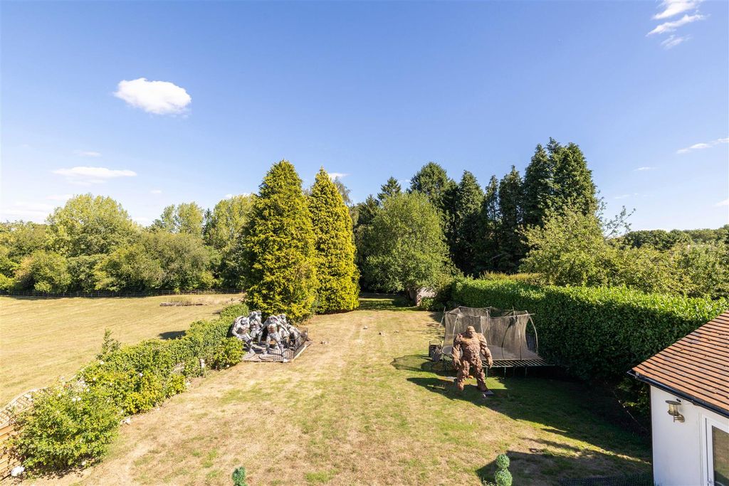 Property photo 2 of 36