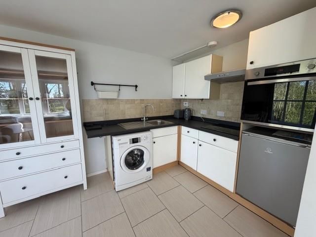 Property photo 3 of 14 Kitchen