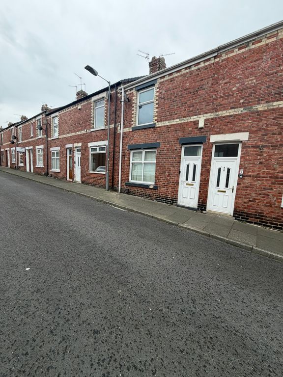 Property photo 1 of 5