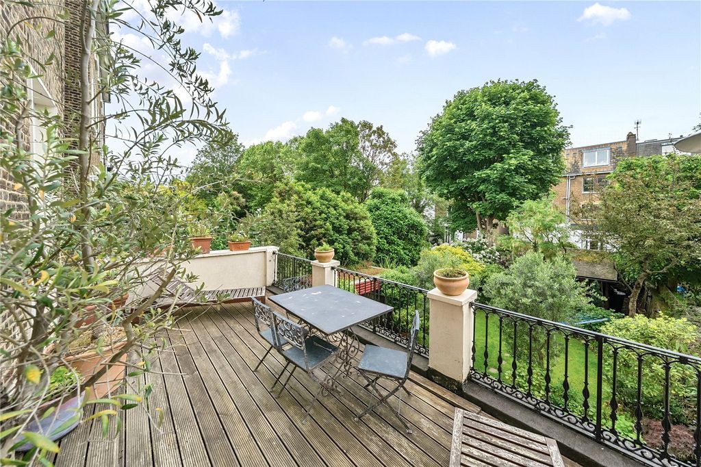 Property photo 3 of 12 Patio/Terrace