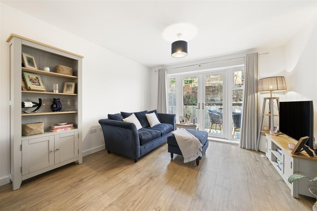 Property photo 2 of 20 Img_0021.Jpeg