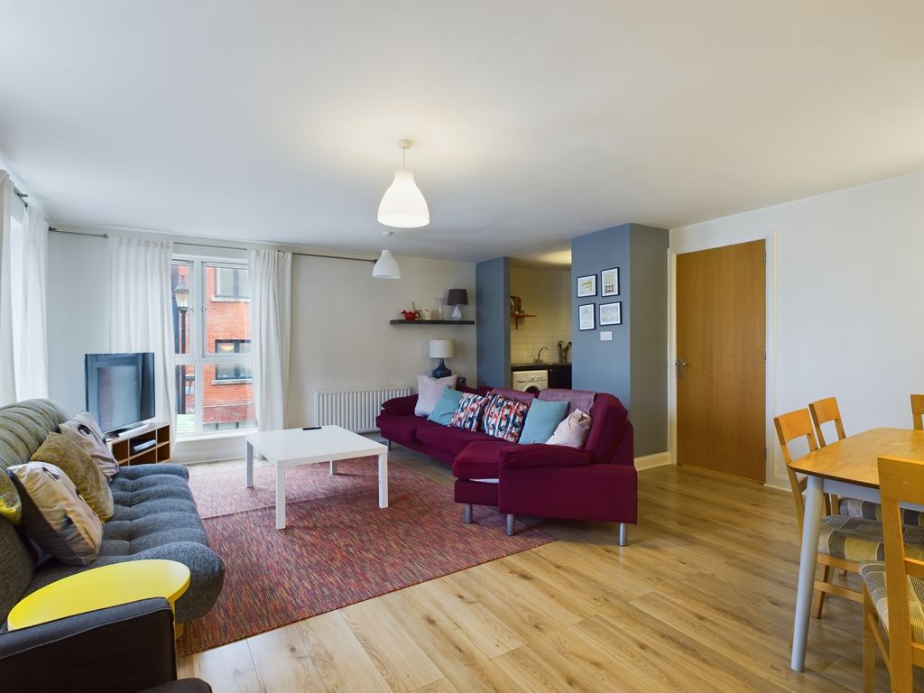 Property photo 3 of 11