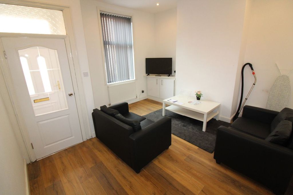 Property photo 2 of 4