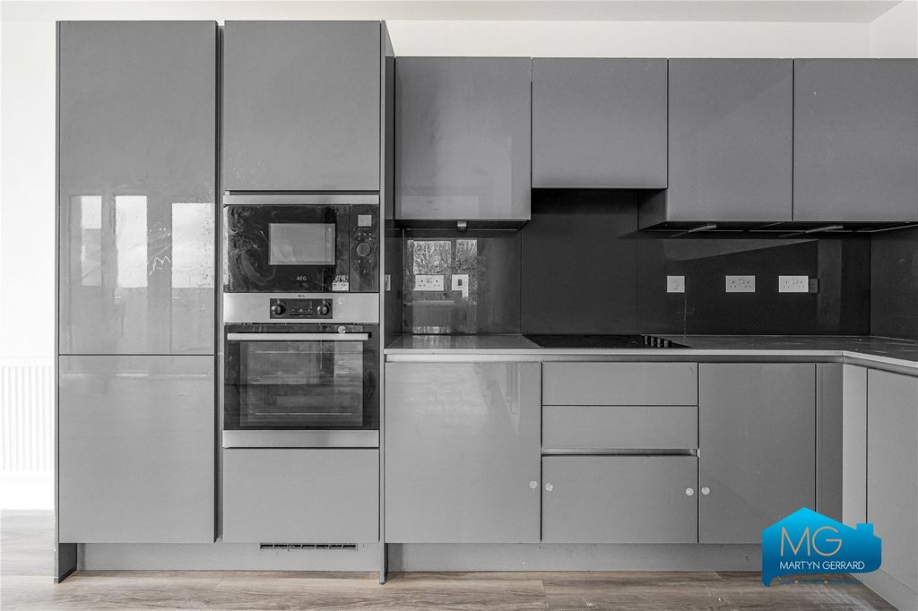 Property photo 3 of 25 Picture No. 09