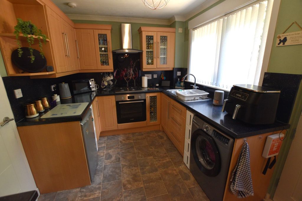 Property photo 2 of 15