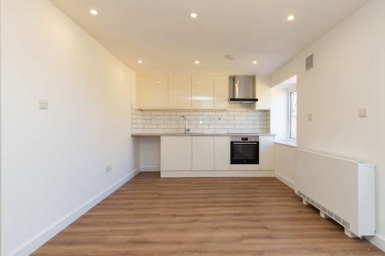 Property photo 3 of 9 278332
