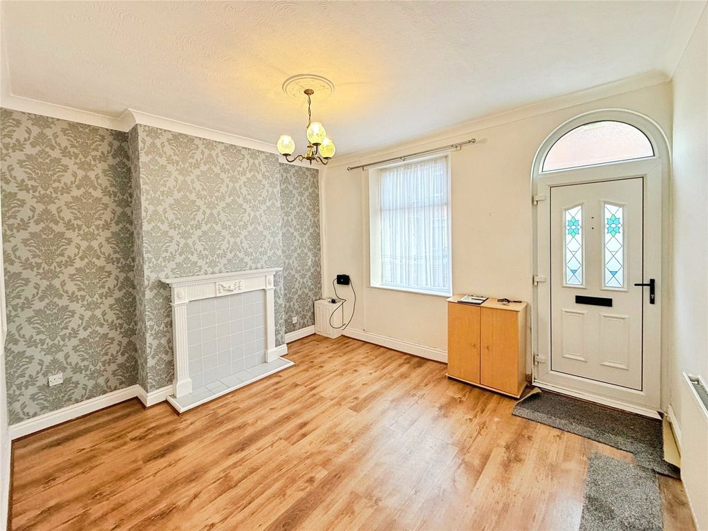 Property photo 2 of 10 Living Room