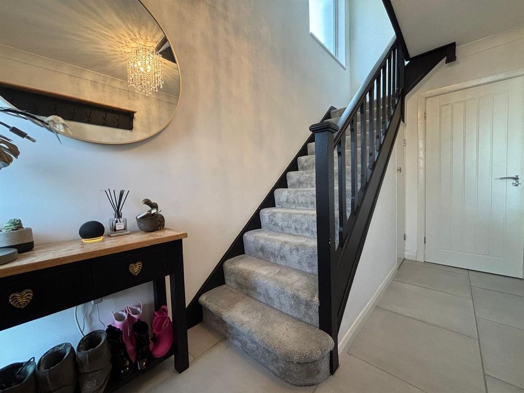 Property photo 2 of 27 Img-20251113-Wa0035.Jpg