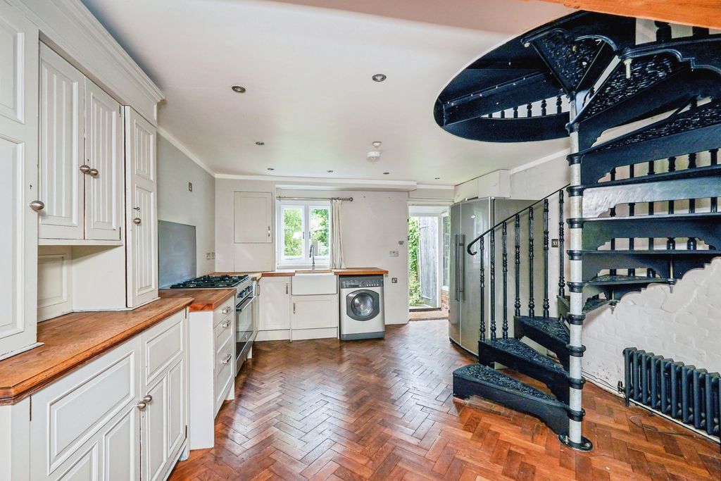 Property photo 2 of 21 Pbox-Img.Jpg