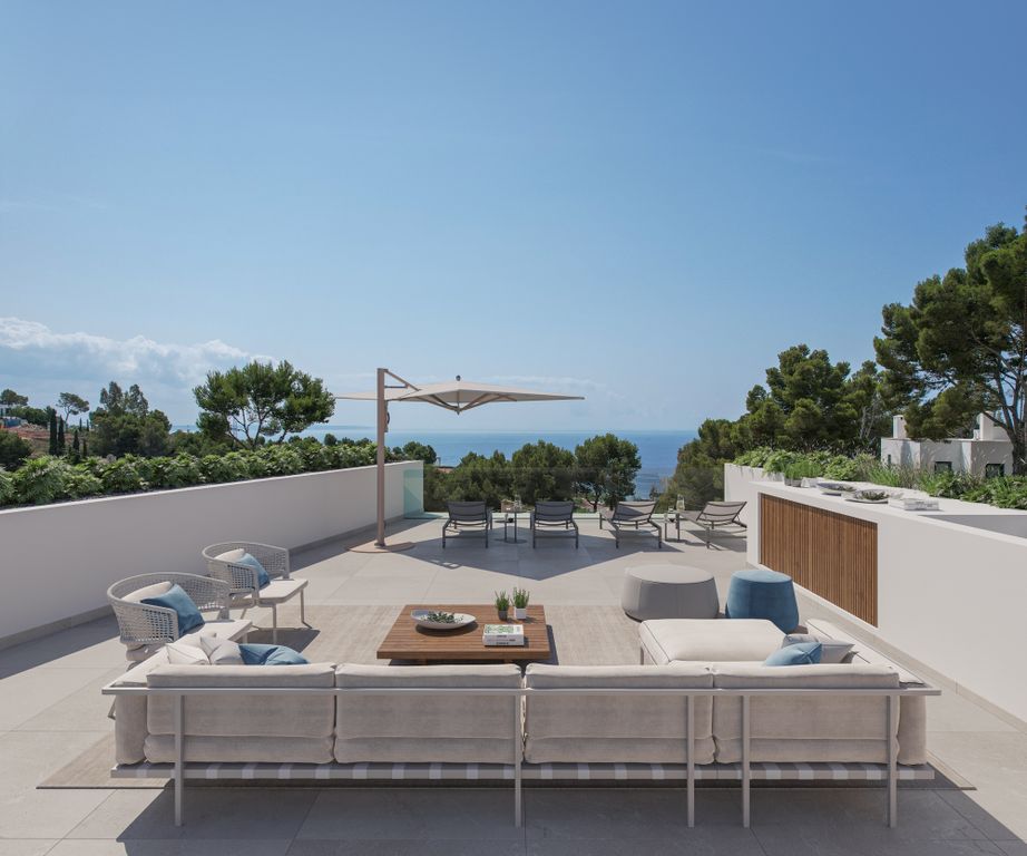 Property photo 2 of 10 687E519d970B9E83473A21E7E751635A Sant Lluis - 11 Rooftop.Jpg