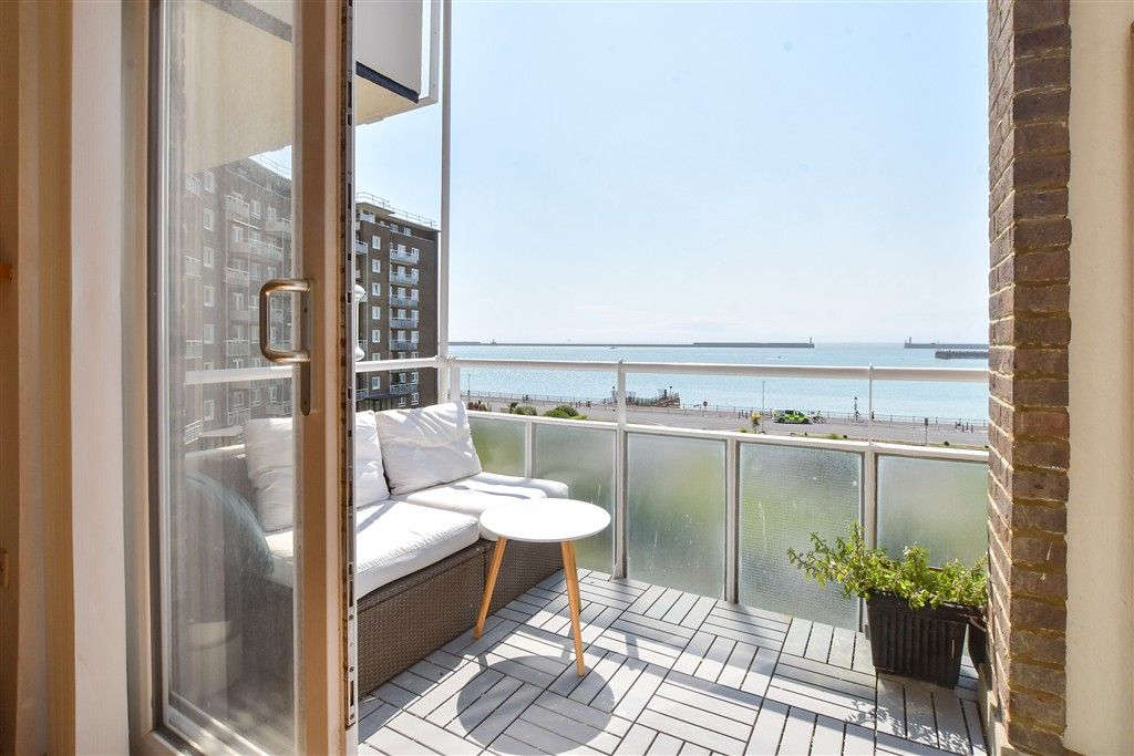 Property photo 3 of 13 Internal Lifestyle Photograph