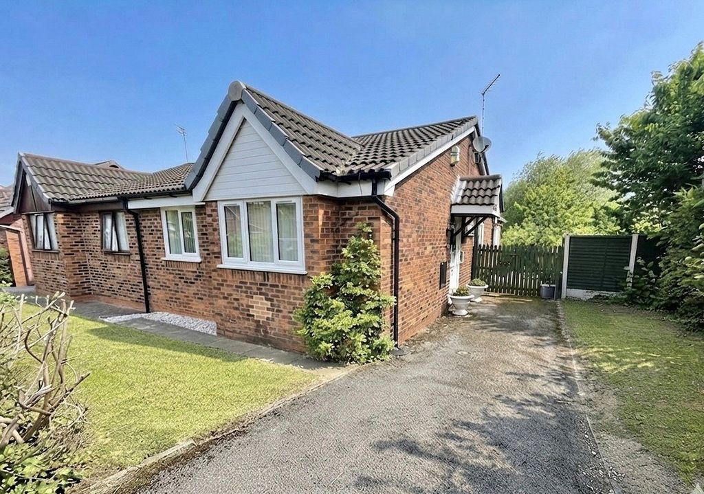 Property photo 1 of 15 Front