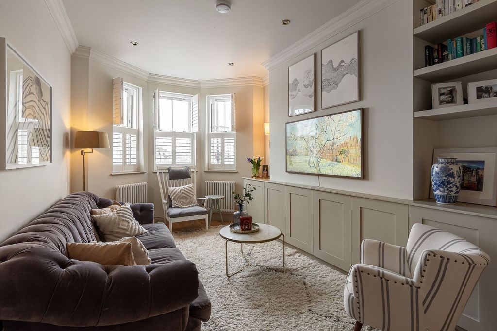 Property photo 3 of 26