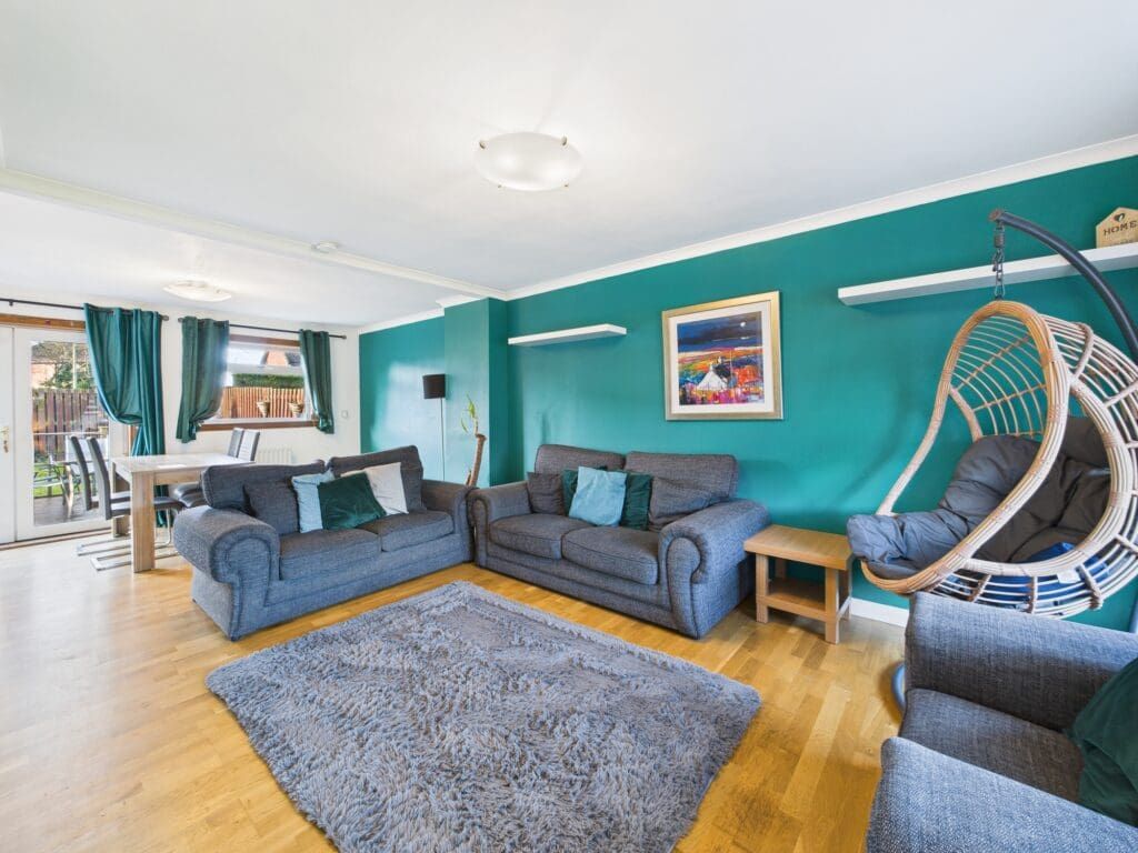 Property photo 2 of 20