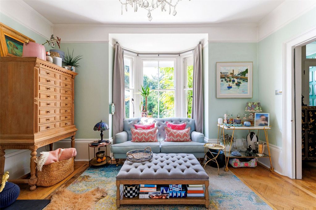 Property photo 3 of 20 Drawing Room