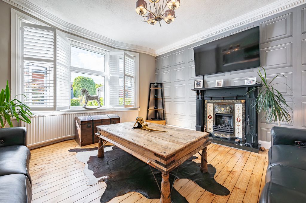 Property photo 3 of 38