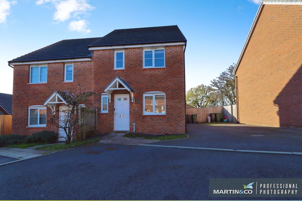 Property photo 1 of 24