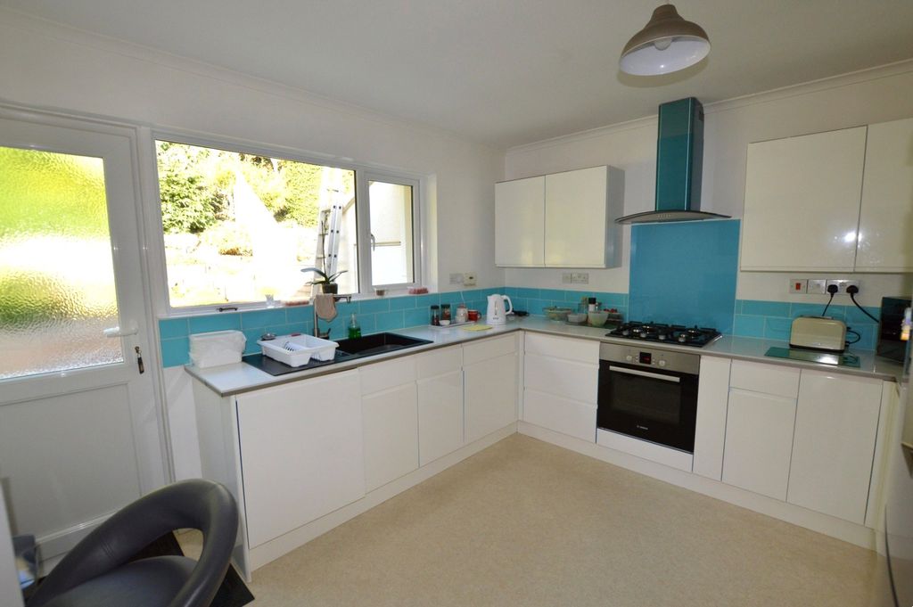 Property photo 2 of 11 2 - Picture No. 05