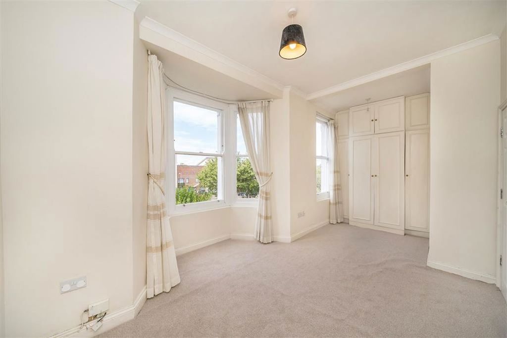 Property photo 2 of 5