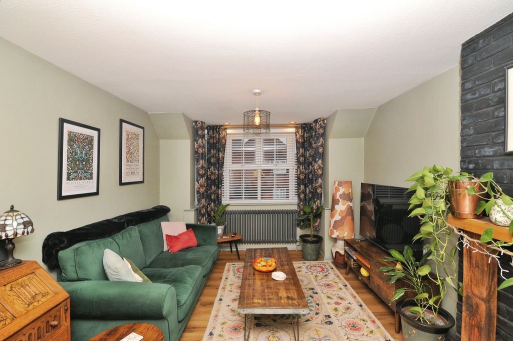 Property photo 2 of 16 Living Room