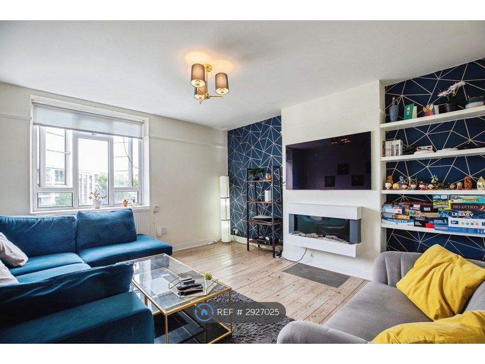 Property photo 1 of 10 Living Room View 1