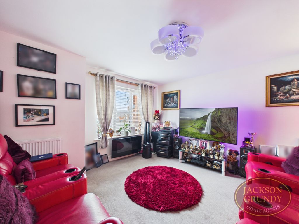 Property photo 3 of 14 Folly Way
