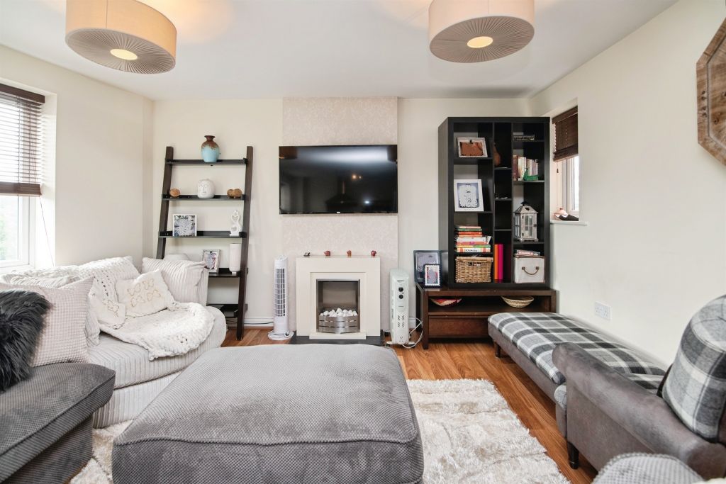 Property photo 2 of 16