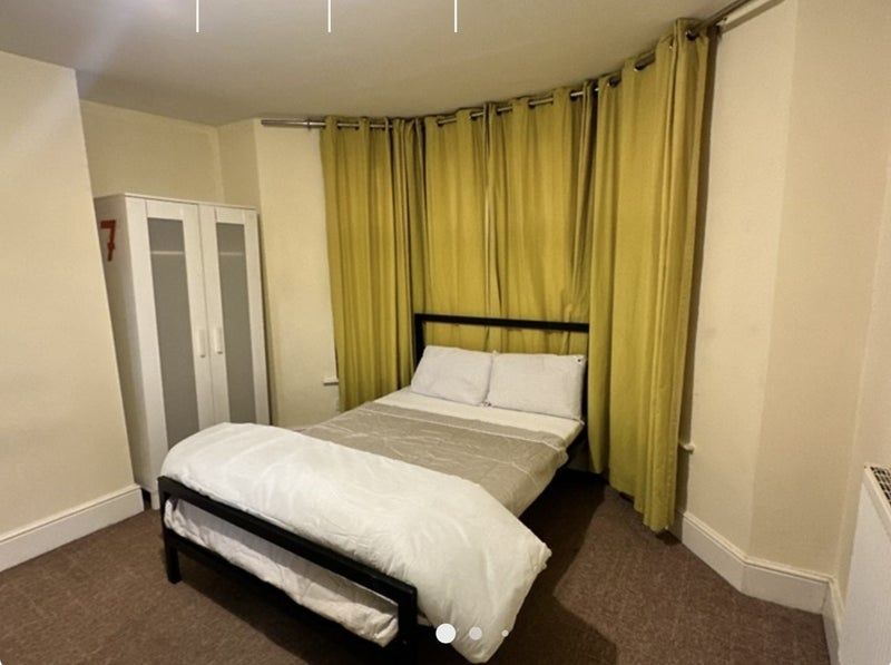 Property photo 1 of 4 A Cozy Double Bedroom Featuring A Neatly Made Bed ...