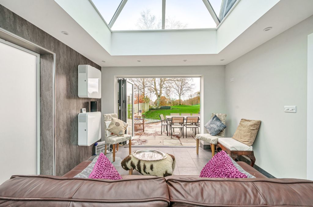 Property photo 3 of 18 1058698 (14).Jpg