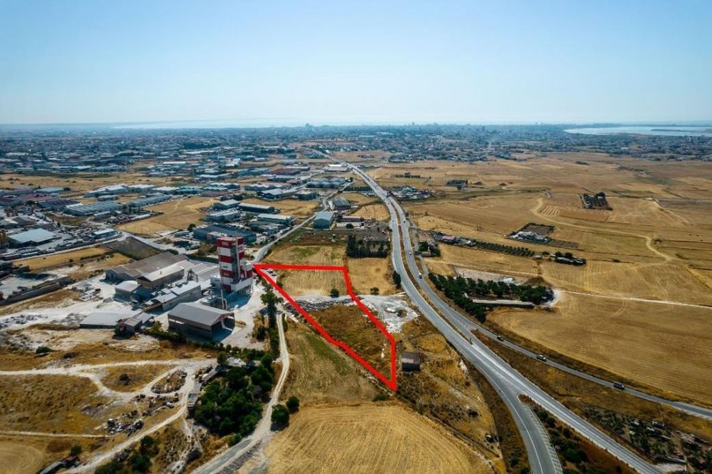 Property photo 2 of 2