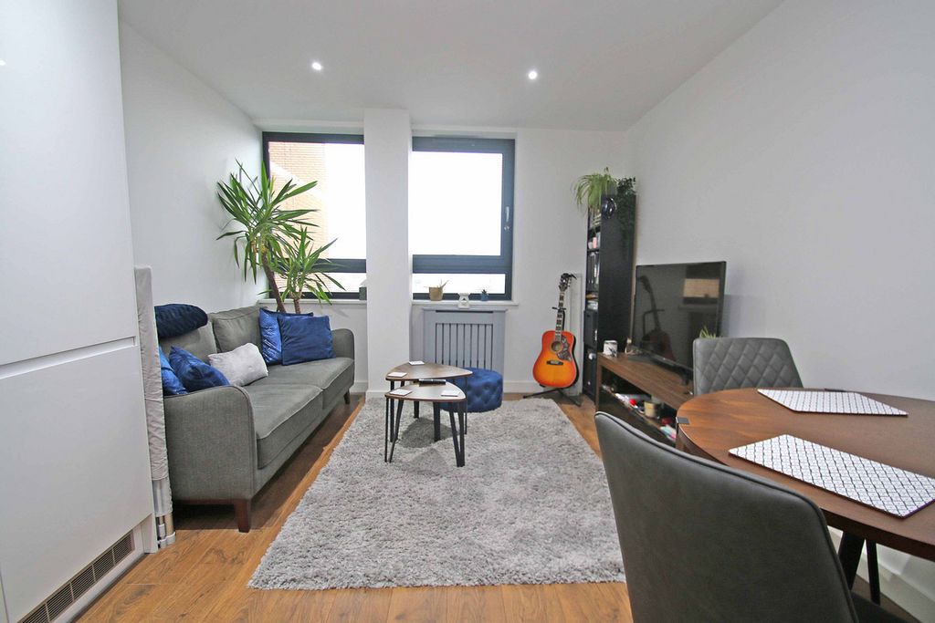 Property photo 2 of 5
