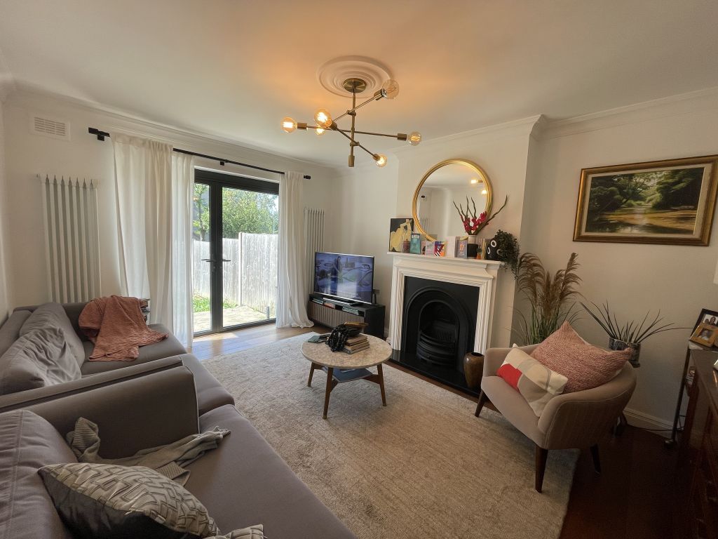 Property photo 2 of 11