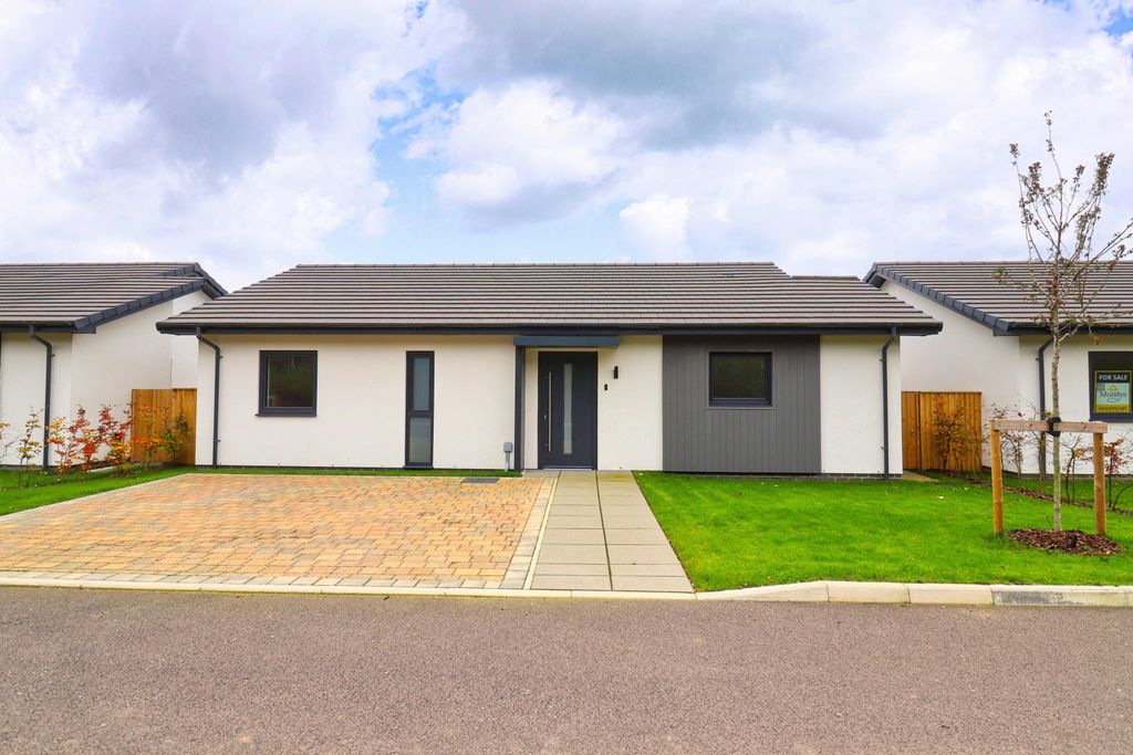 Property photo 1 of 17 1