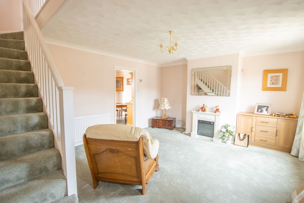 Property photo 3 of 22 5379813