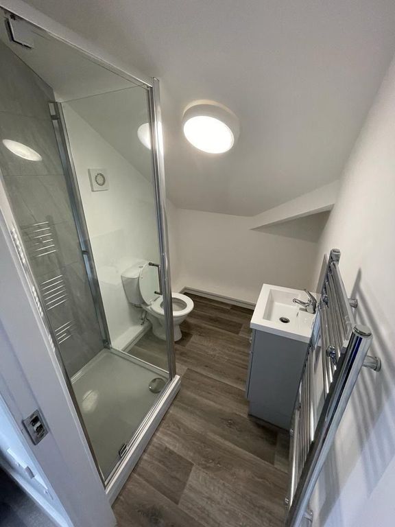 Property photo 2 of 2 Flat 6 Shower Room.Jpg