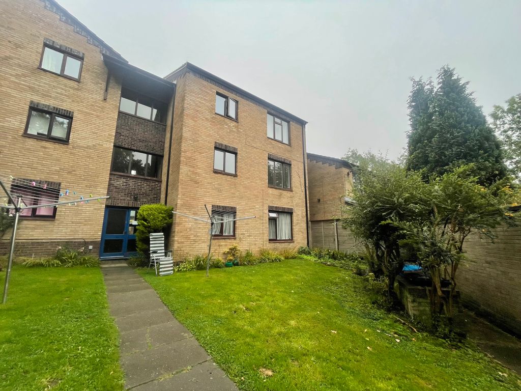 Property photo 1 of 18
