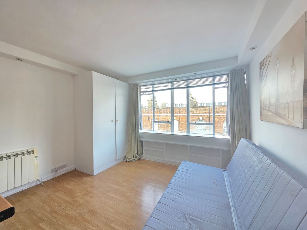 Property photo 3 of 6