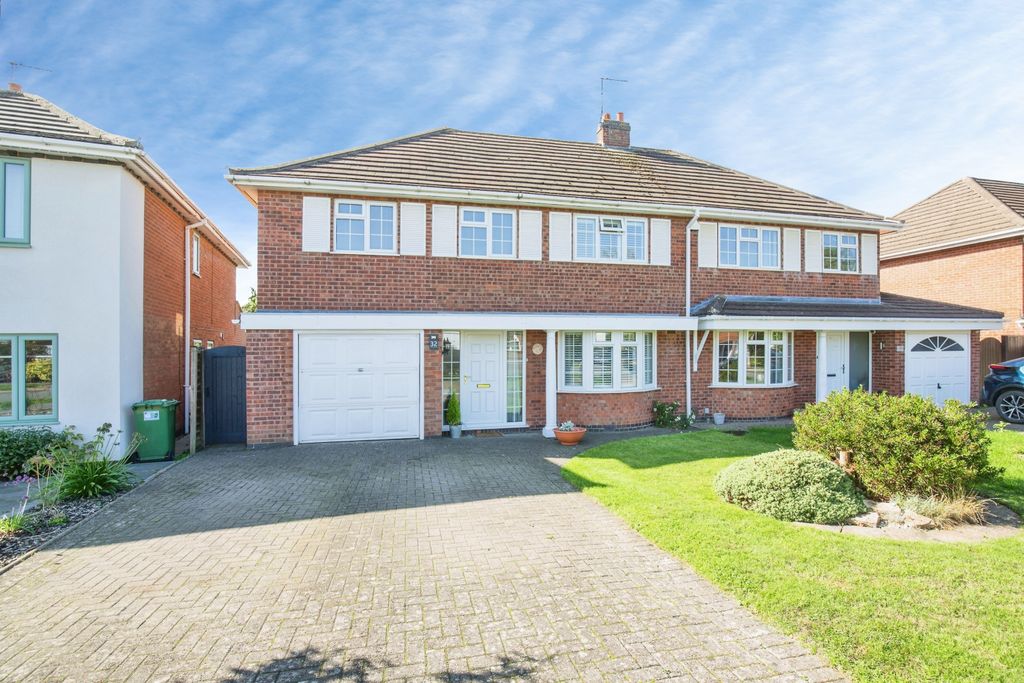 Property photo 1 of 32 F0Dd0973-Mw26-2867